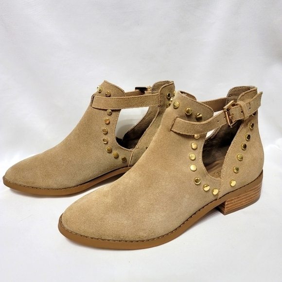 Carlos Santana Shoes - NWOB Carlos Santana Blake Suede Bootie - Tan